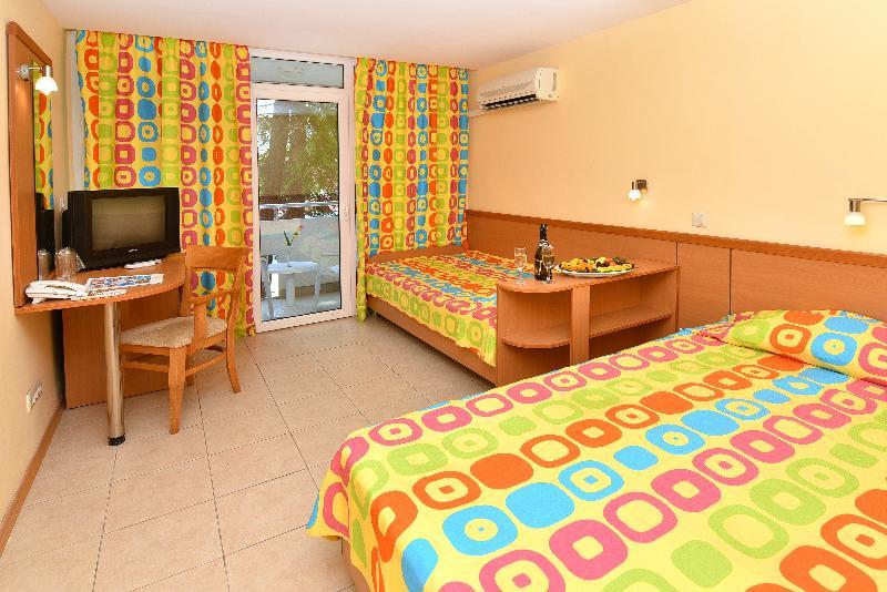 Hotel Magnolia Albena Extérieur photo