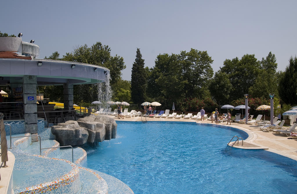 Hotel Magnolia Albena Extérieur photo